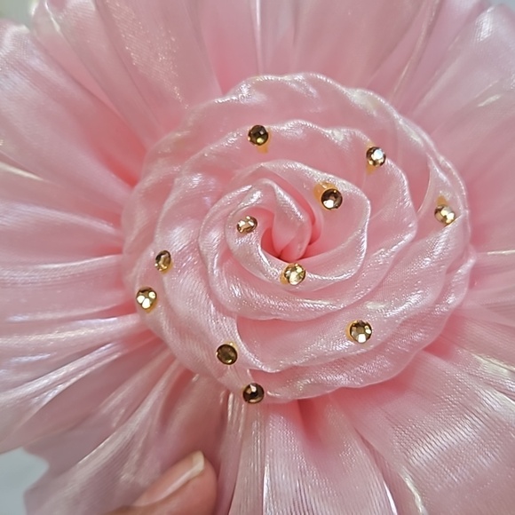 Hand Crafted Prom Corsage Flower with Graduation Card - Picture 9 of 17